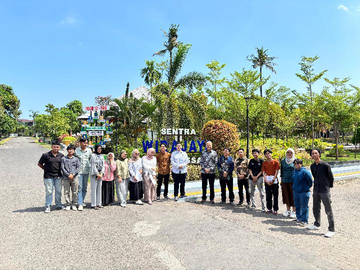 Lawan Pembajakan Film, Tim Peneliti Pimpinan Daniel Susilo Uji Coba Modul Literasi di Makassar