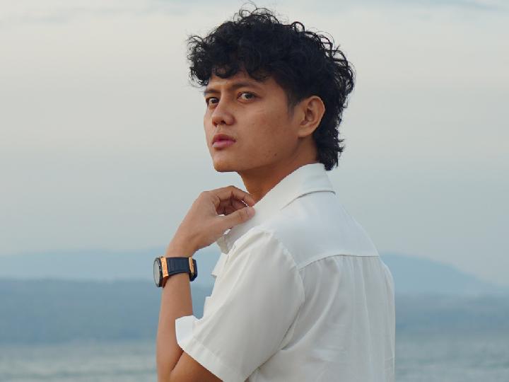 Stevan Pasaribu Bawa Nuansa Romantis di Single Ballad, Beri Aku Kesempatan