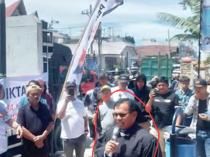Aksi Demo Pendukung TPL di Tarutung, Pendeta yang Berdoa Bukan dari HKBP