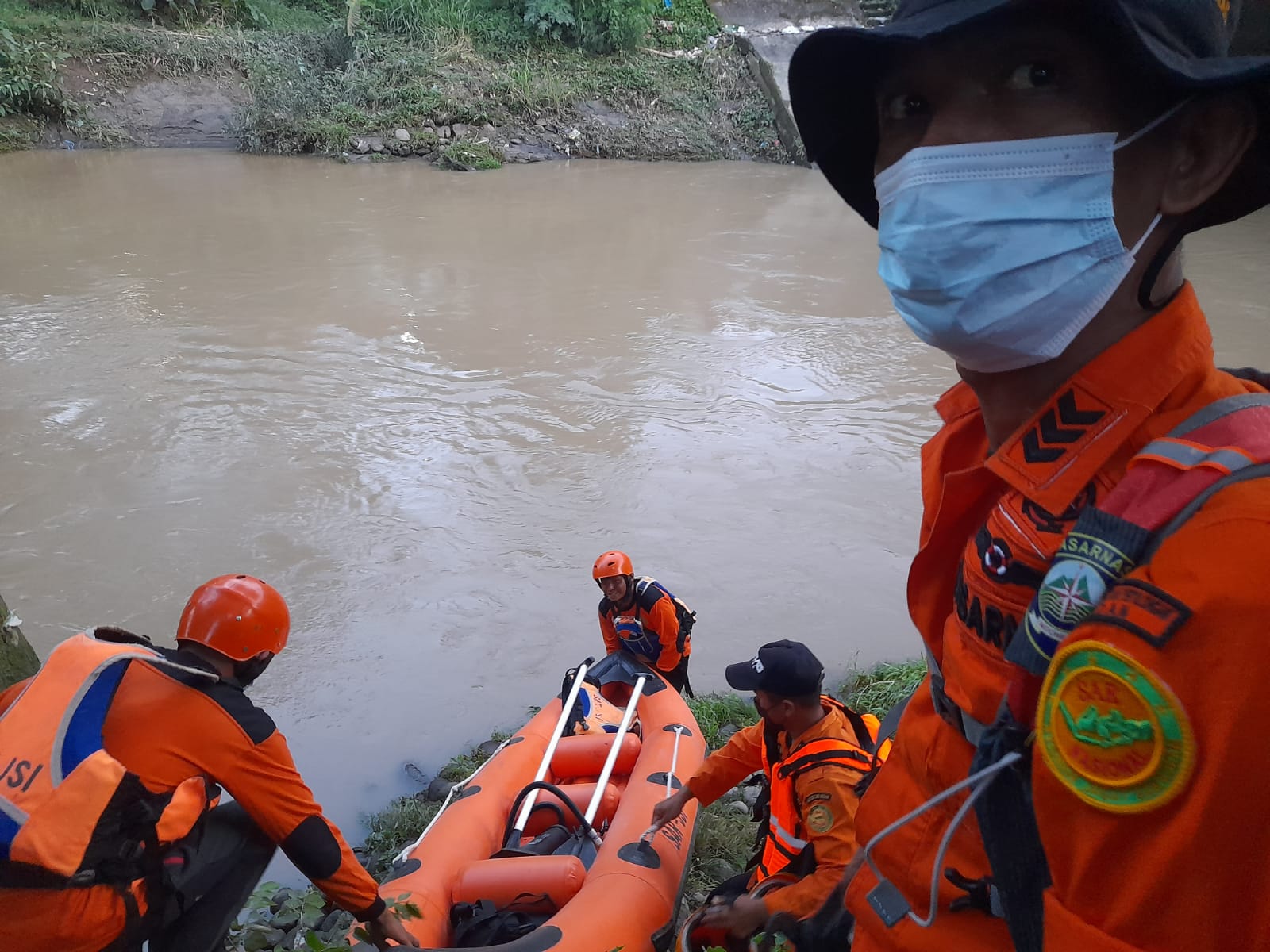 Detik-detik Bocah asal Deli Serdang Hanyut Saat Berenang di Sungai Belawan