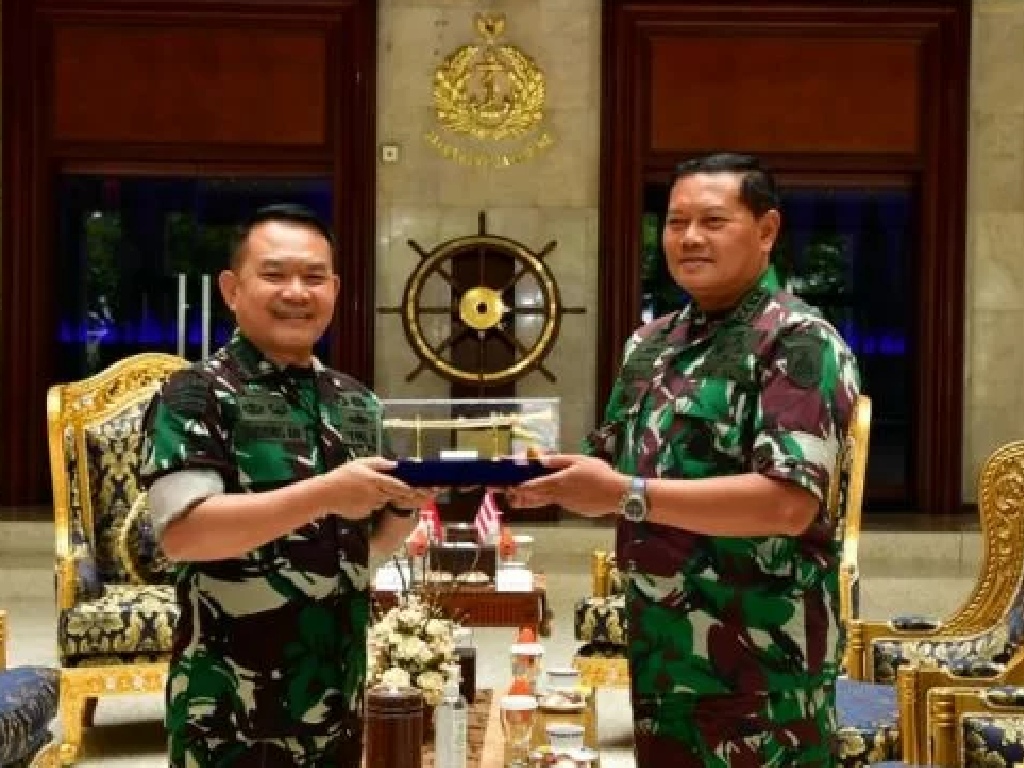 Tingkatkan Soliditas TNI, KSAD Dudung Abdurachman Kunjungi KSAL dan KSAU