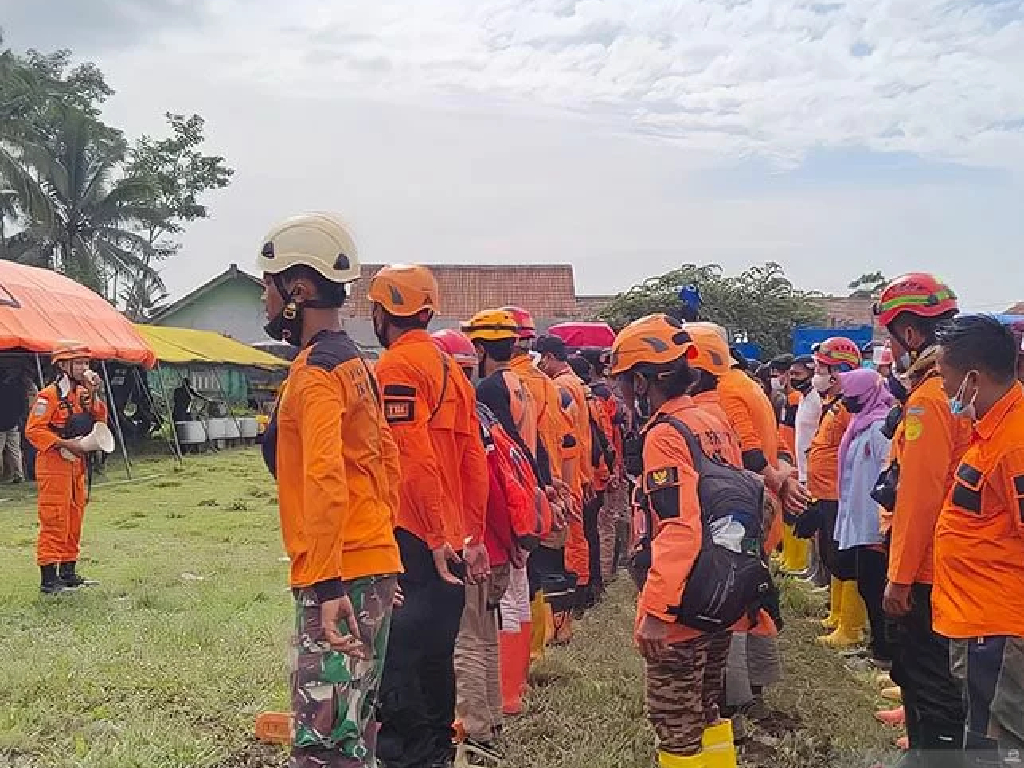 Tim SAR Gabungan Bentuk Tiga Unit Pencarian Korban Erupsi Gunung Semeru