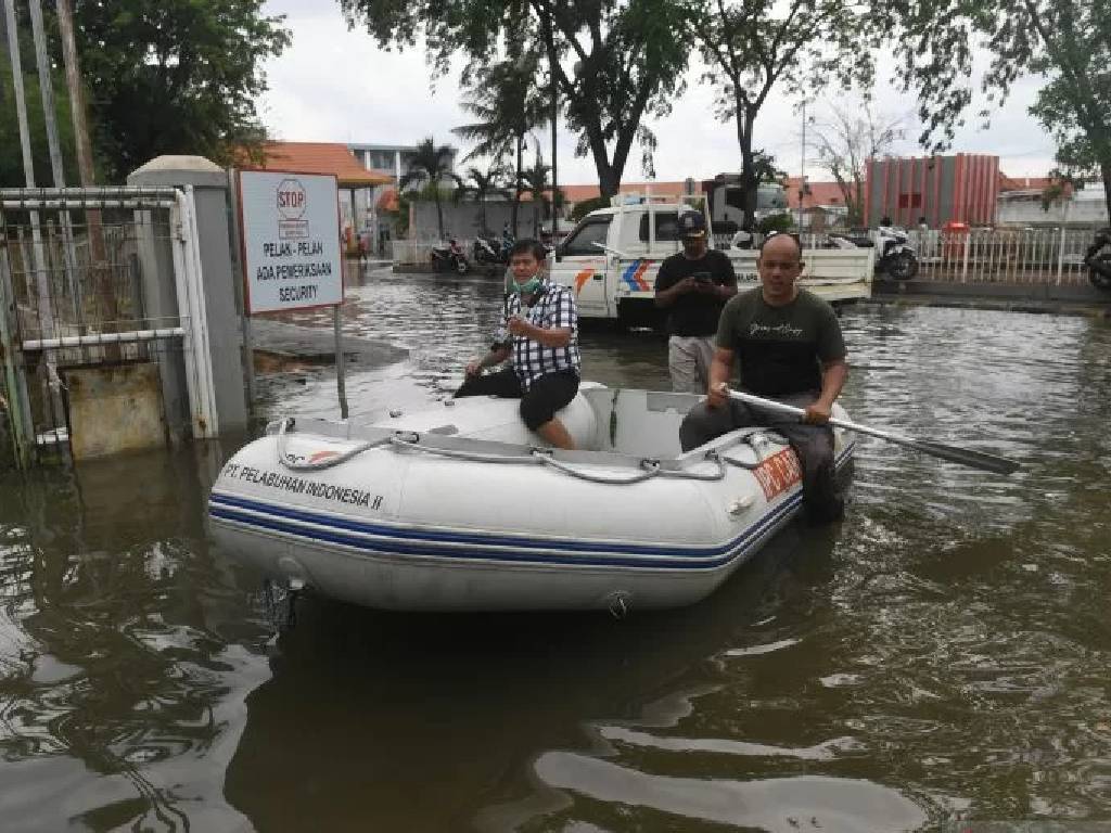 Banjir Rob Landa Jakarta Utara, Wagub DKI Siapkan Tempat Pengungsian