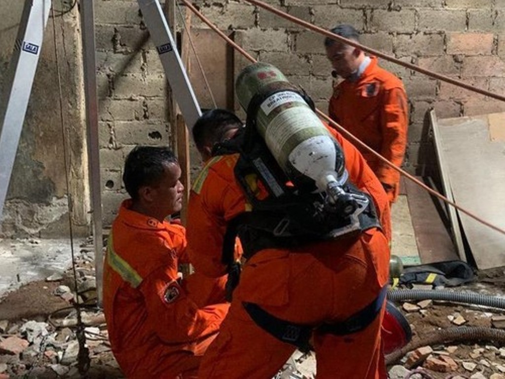 Jenazah Pekerja Terperosok ke dalam Septic Tank di Jakarta Berhasil Dievakuasi