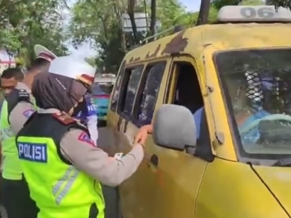 Gelar Razia Gegara Insiden Kecelakaan di Medan, Tiga Sopir Angkot Positif Narkoba