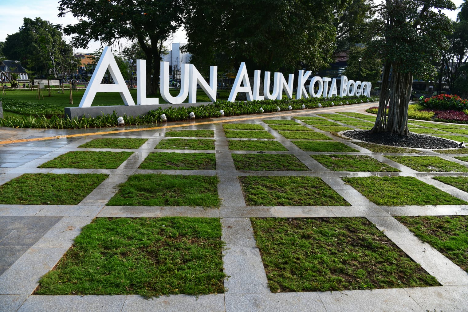 Alun-alun Kota Bogor Diresmikan Bertepatan dengan Ulang Tahun Bima Arya