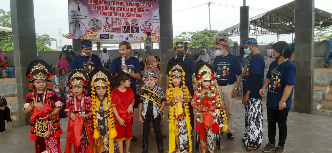 Pemkab Cirebon Apresiasi Kegiatan Tari di Kawasan Pasar Batik Trusmi