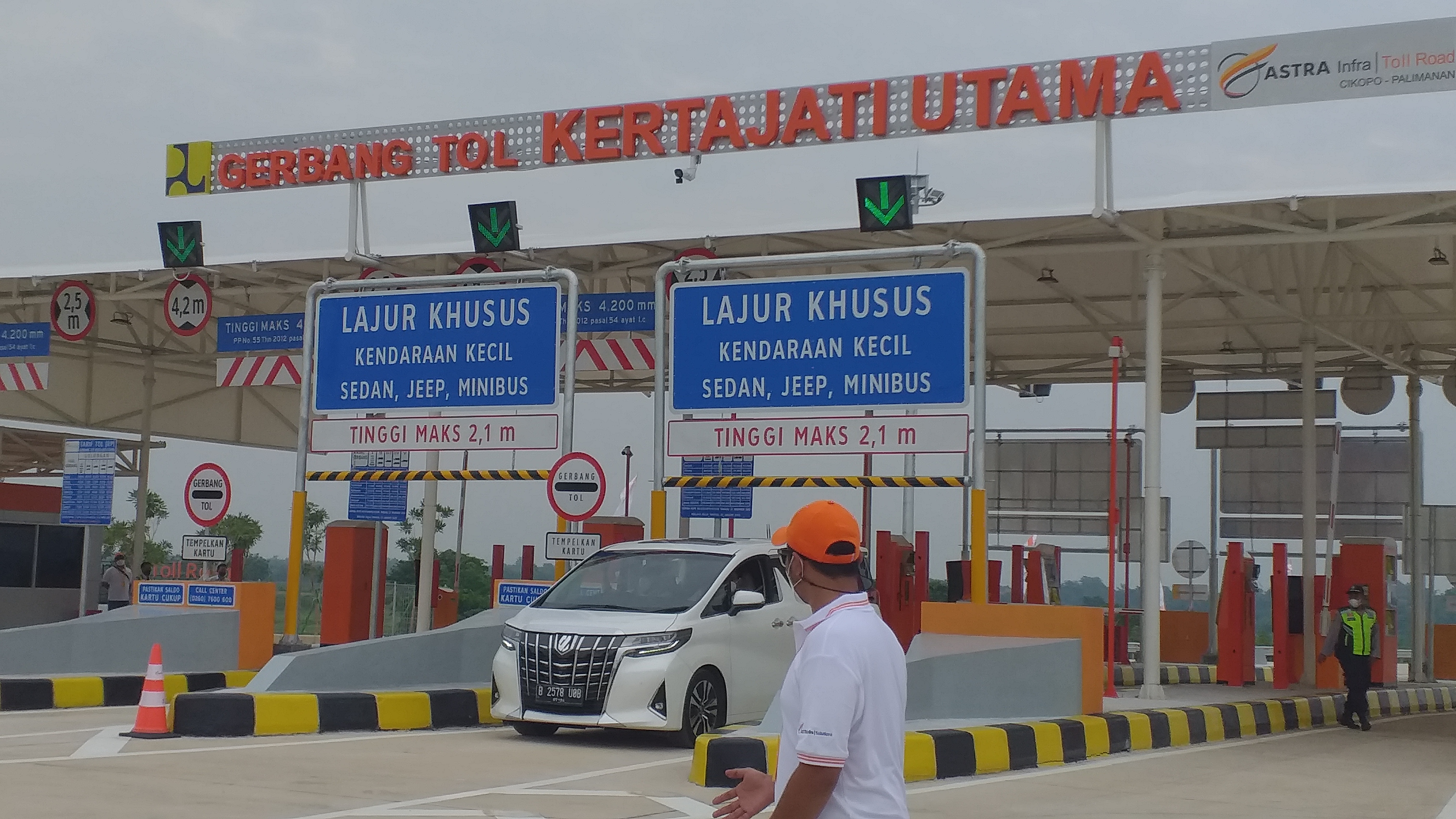 Ridwan Kamil: Akses Tol ke Bandara Kertajati Permudah ke BIJB