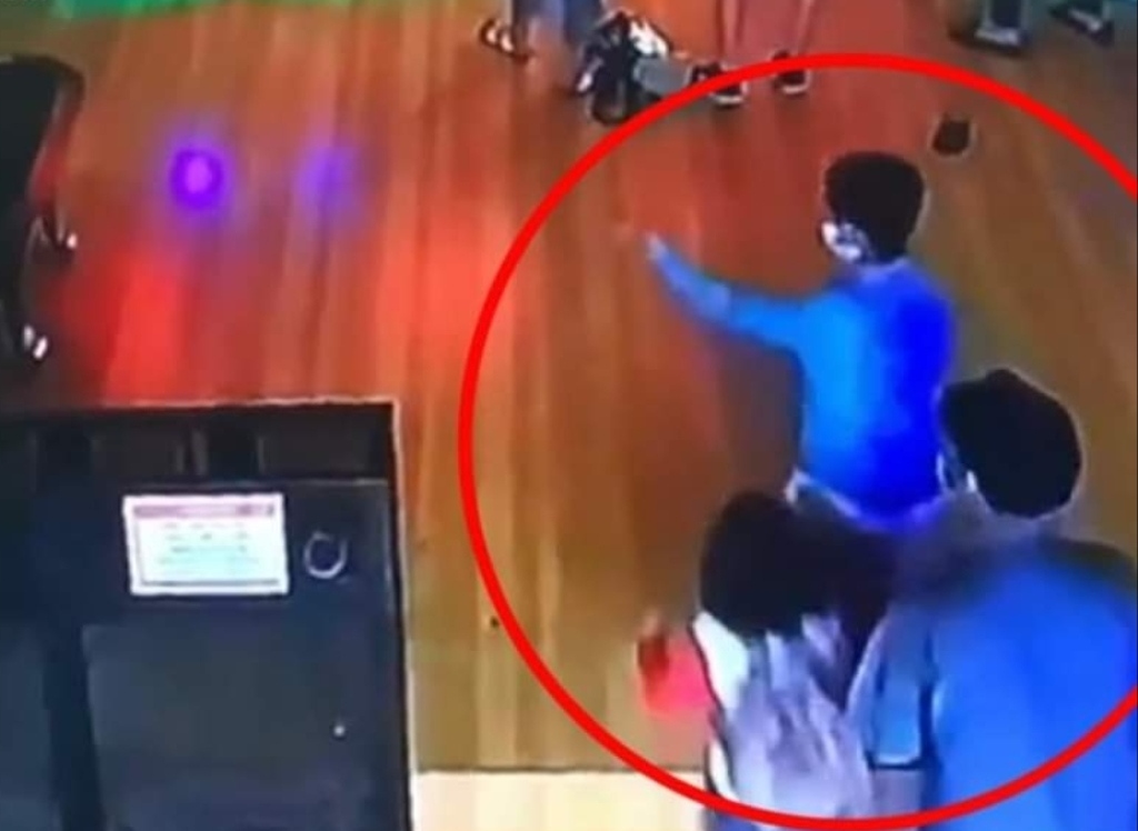 Bocah Diduga Disuruh Ayahnya Mencuri HP Pengunjung Mall di Medan