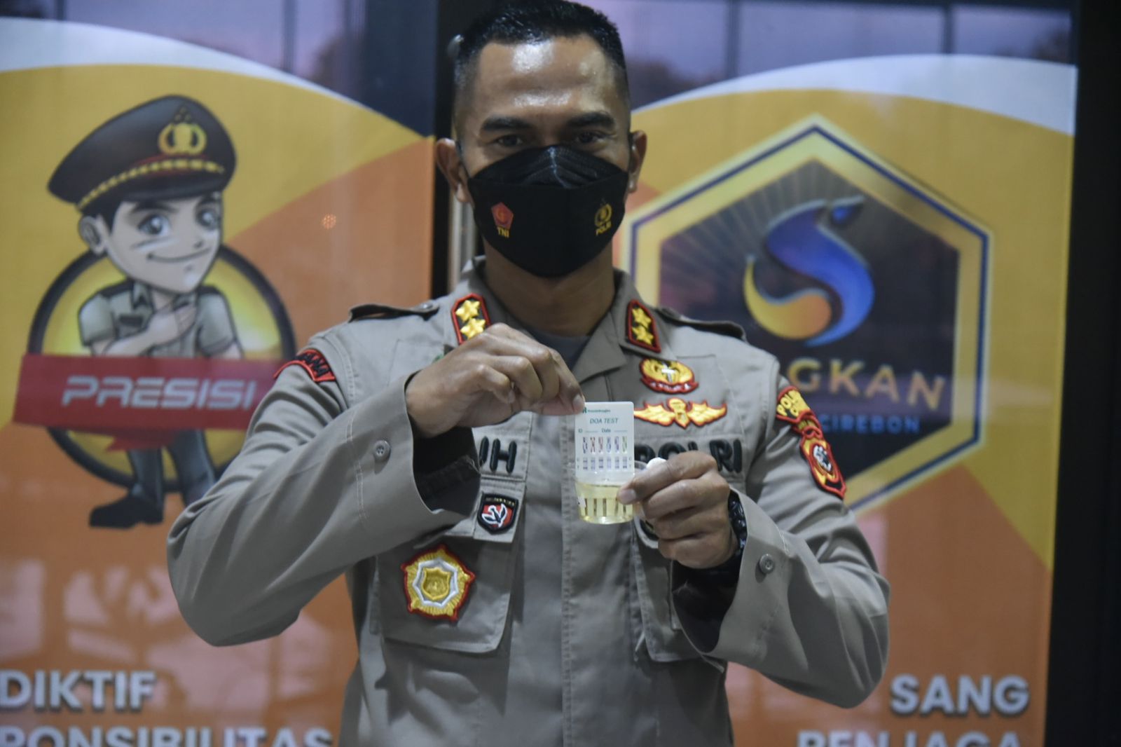 Puluhan Personel Polresta Cirebon Jalani Tes Urine, Ini Hasilnya