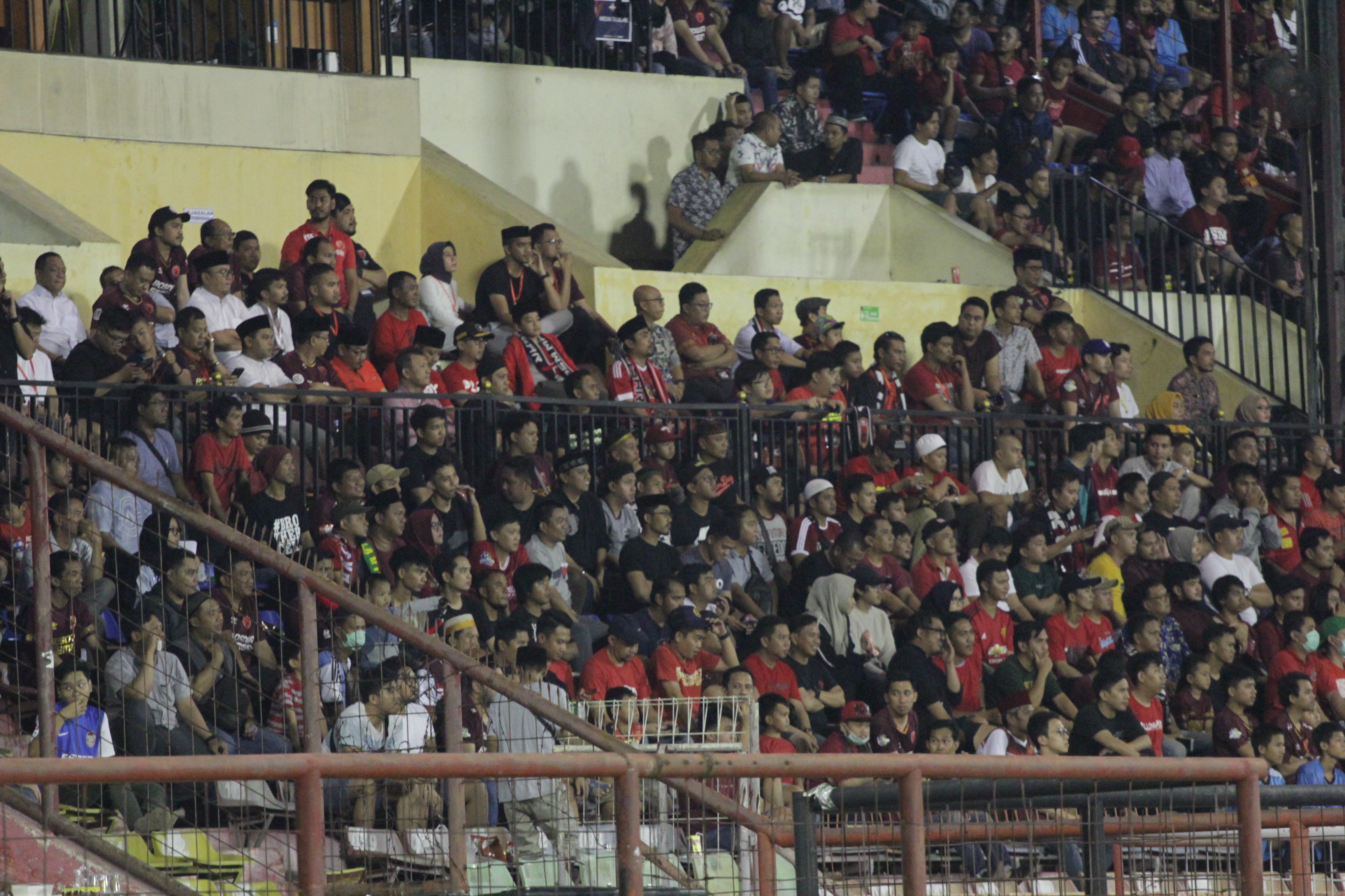 PT LIB Izinkan Penonton Hadir di Stadion saat Timnya Bertanding, Tapi Dibatasi