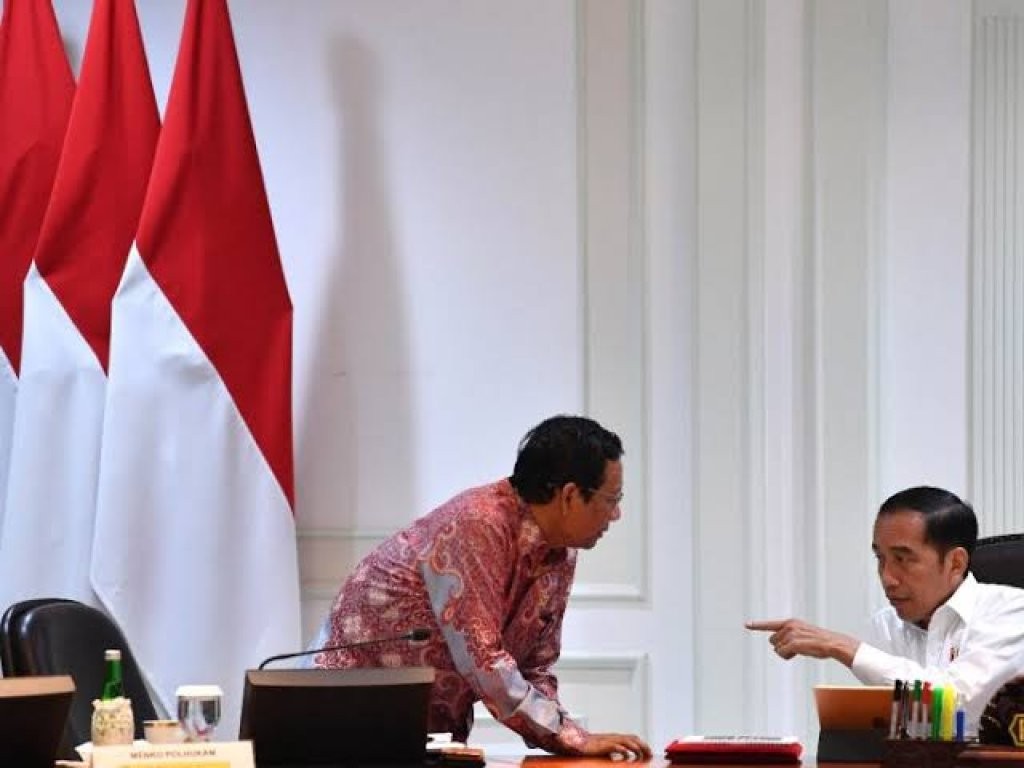 Jokowi Perintahkan Mahfud Usut Tuntas Proyek Satelit Kemenhan