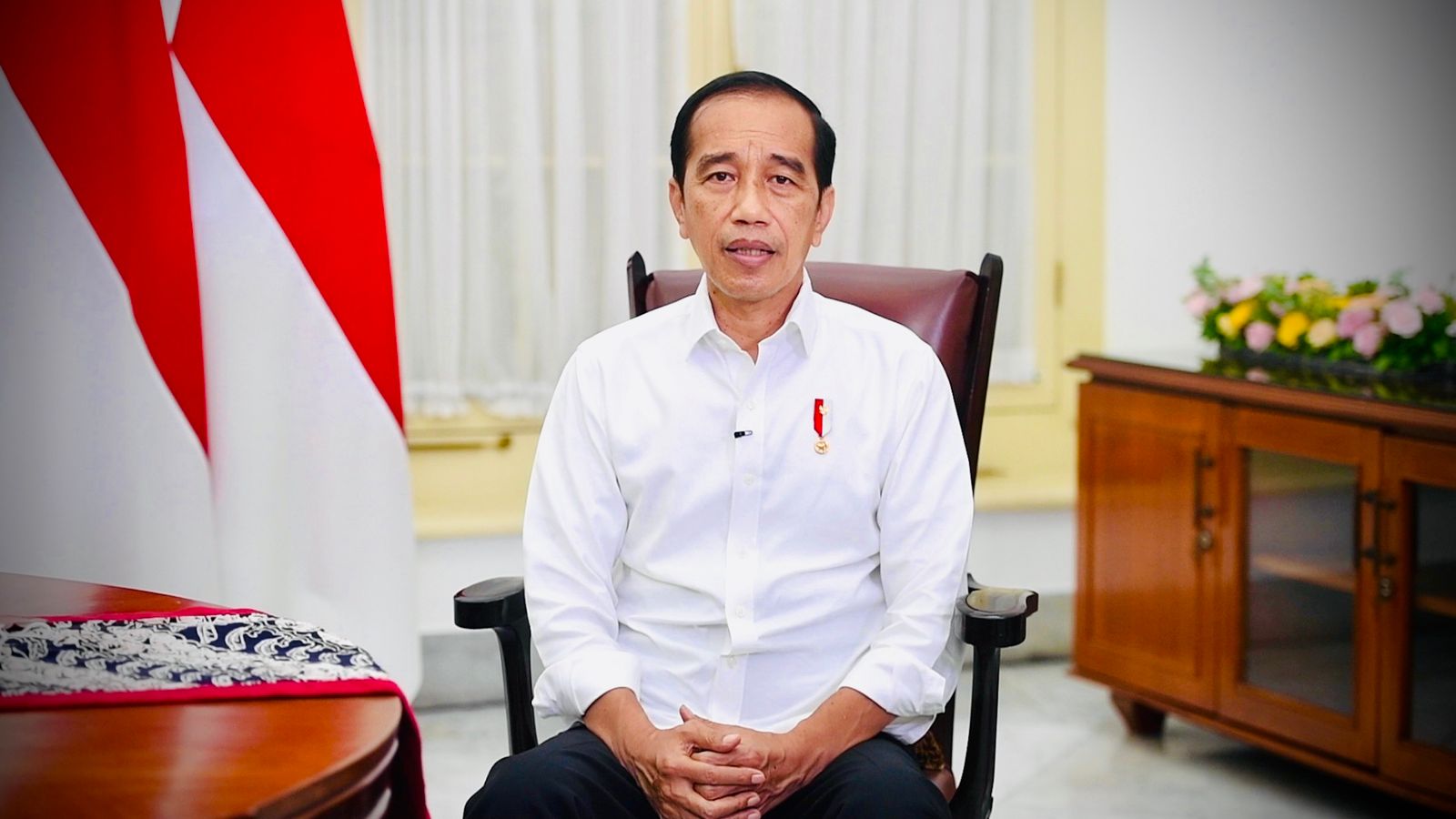 Omicron RI Melonjak, Jokowi Minta Masyarakat Segera Divaksin