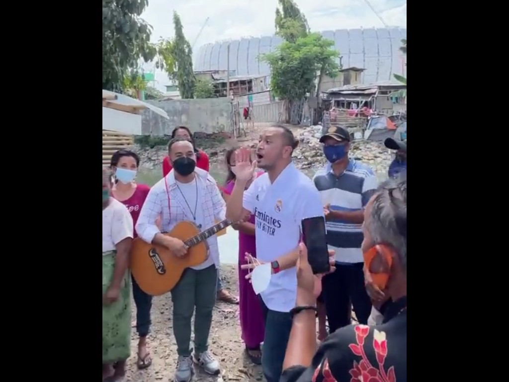 Nyanyikan 'Laskar Pelangi' Dekat JIS, Giring Singgung Ambisi Firaun