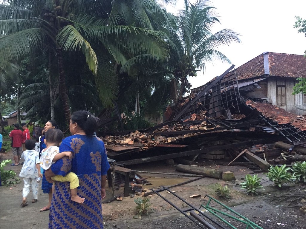 58 Rumah Rusak Dihajar Puting Beliung di Musi Rawas Utara