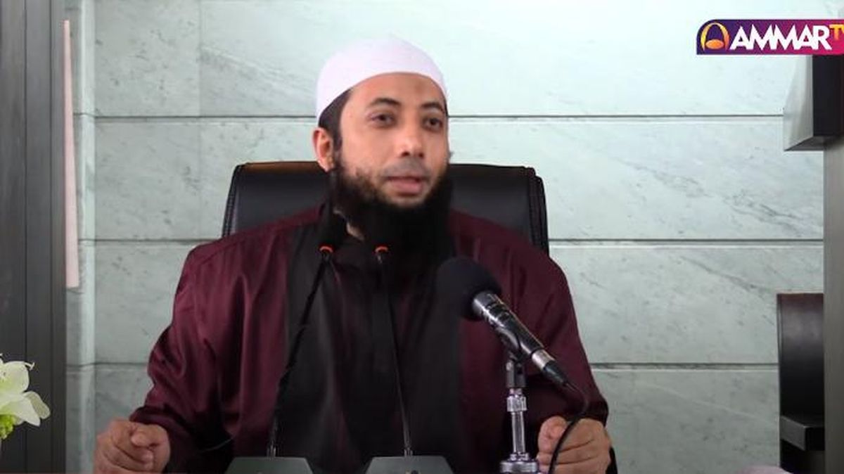 Ustaz Khalid Basalamah Beri Klarifikasi Soal Musnahkan Wayang