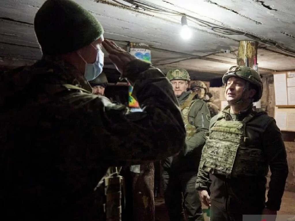 Ukraina Tuding Pasukan Rusia Pasang Bahan Peledak di Donetsk