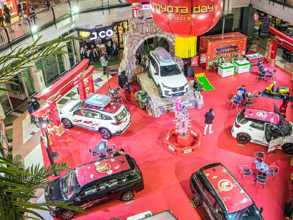 Kalla Toyota Transaksi Hingga Rp 7 Miliar Selama Public Display Lunar Fest