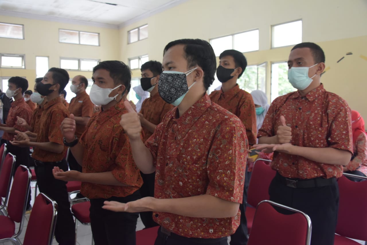 80 Disabilitas di Jawa Barat Dapat Pelatihan Kuliner Kerajinan
