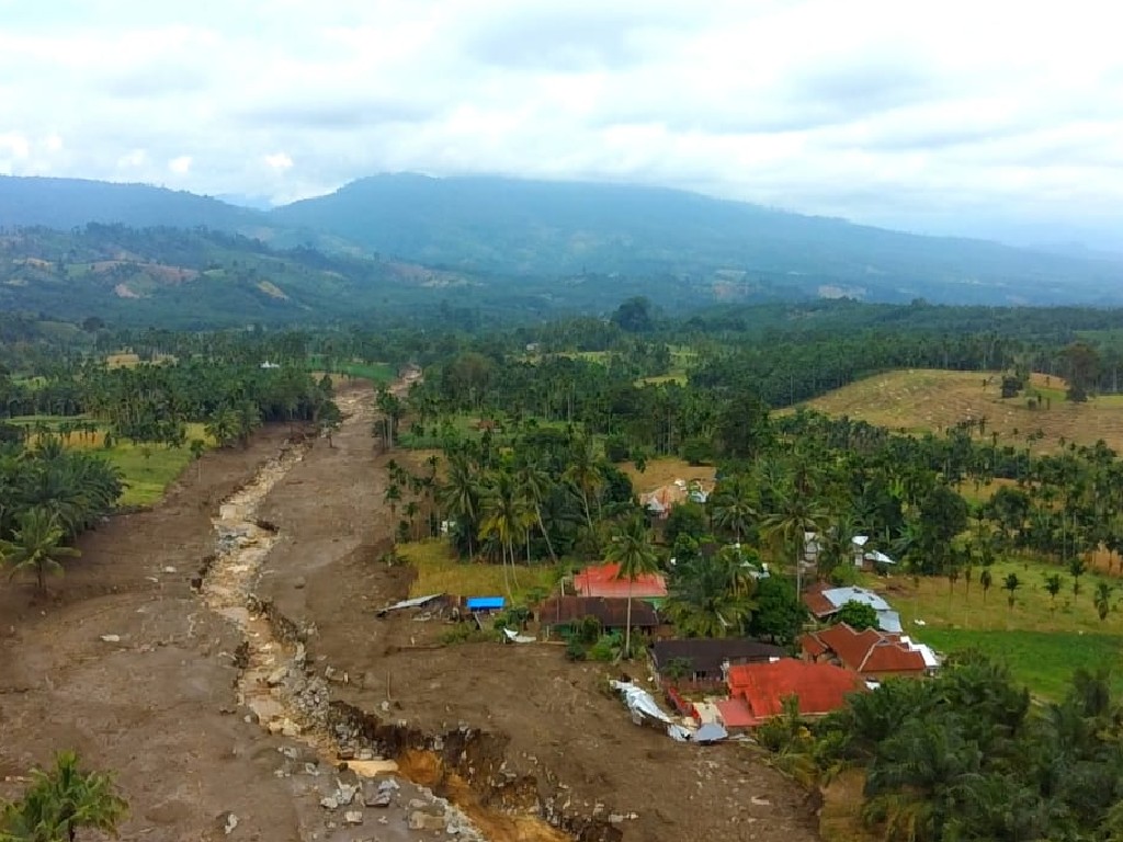 Video Lumpur Bergerak Pascagempa Pasaman Sumbar Bukan Likuifaksi