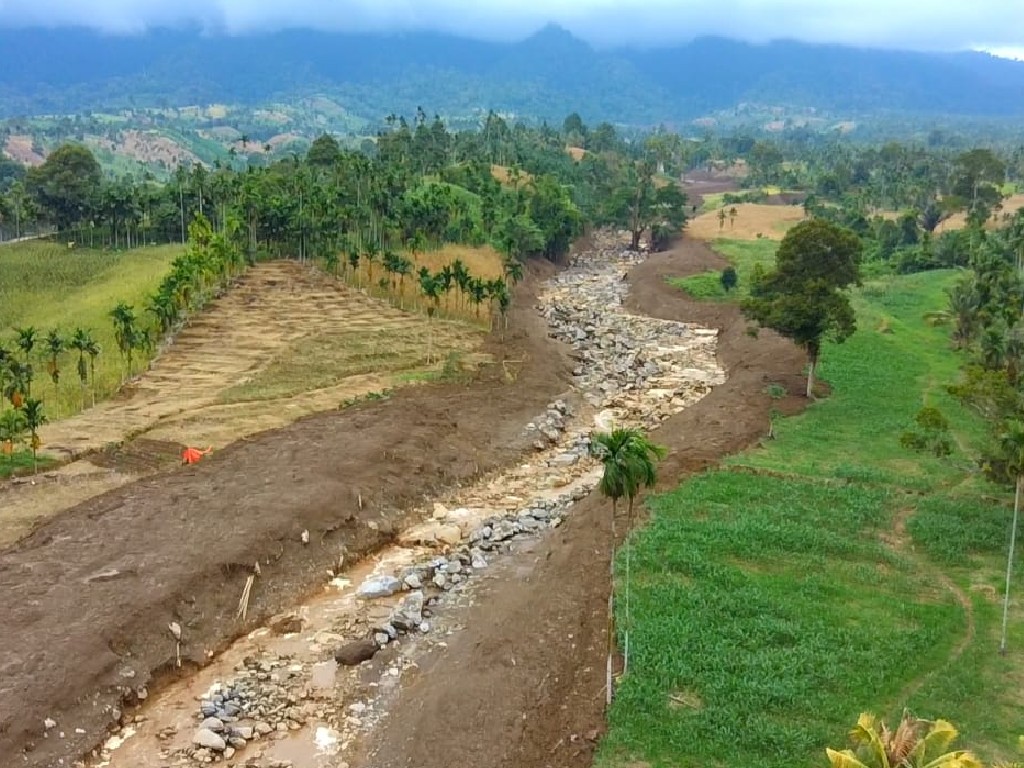 Ancaman Banjir di Hulu Sungai Lereng Gunung Talamau Sumbar