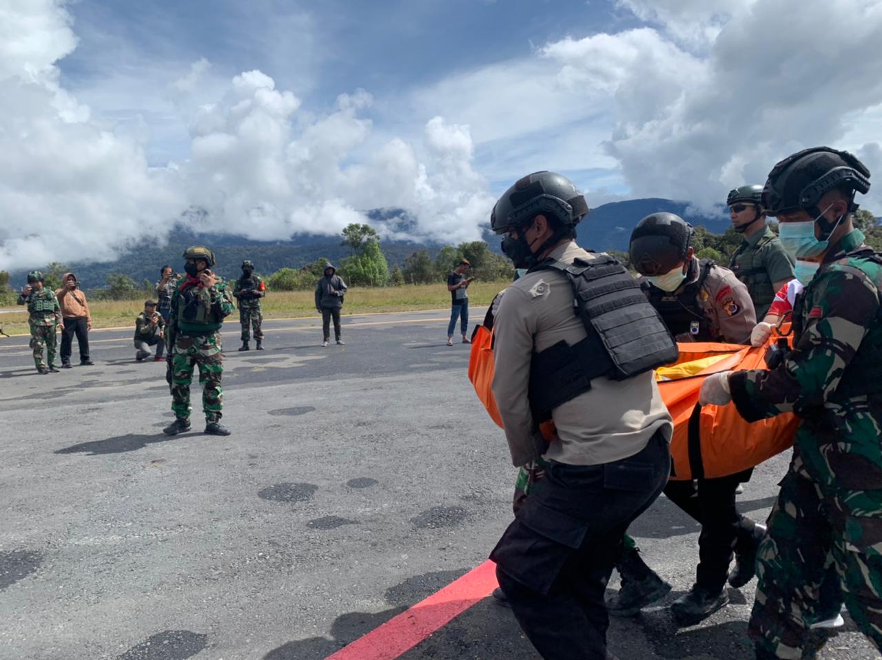Delapan Korban Tewas Penembakan KKB Papua Dievakuasi Melalui Udara