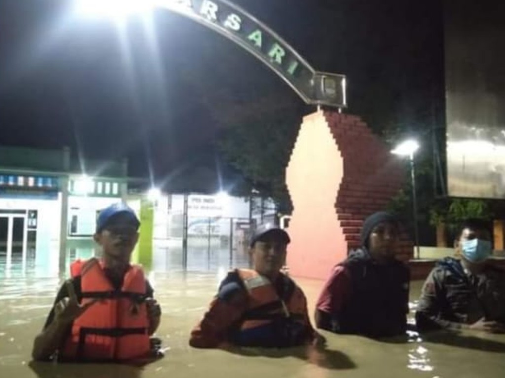 Banjir Cirebon Surut, 3.364 KK Terdampak dan 75 Orang Masing Mengungsi