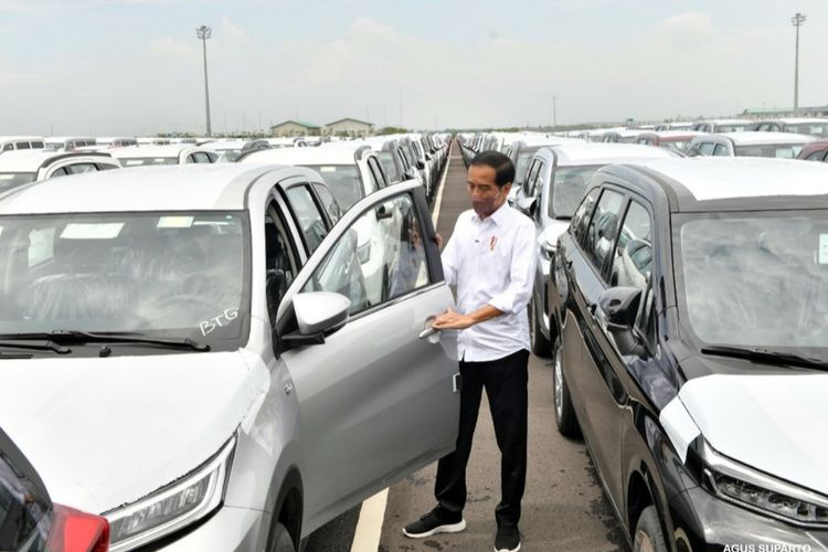Jokowi Optimis Tahun 2022 Ini RI Ekspor 180 Ribu Mobil dari Patimban
