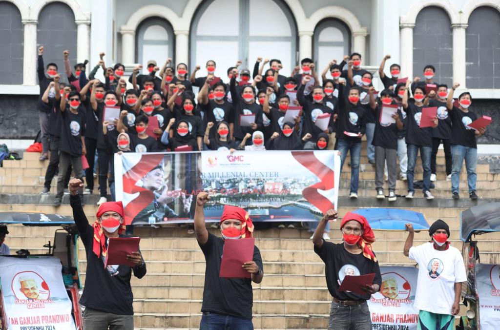 Milenial Makassar Deklarasi di Monumen Mandala Dukung Ganjar Jadi Presiden 2024
