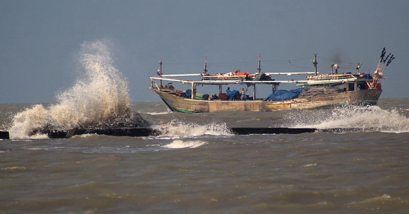 Tujuh Nelayan asal Balikpapan Terdampar di Pulau Ambo Mamuju