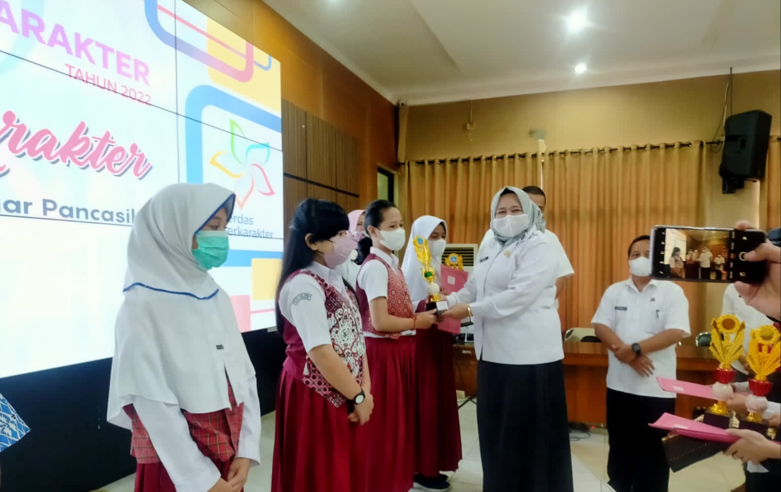 Zahra Allya Putri Kembali Harumkan Nama SDN Kebon Melati 1 Kota Cirebon