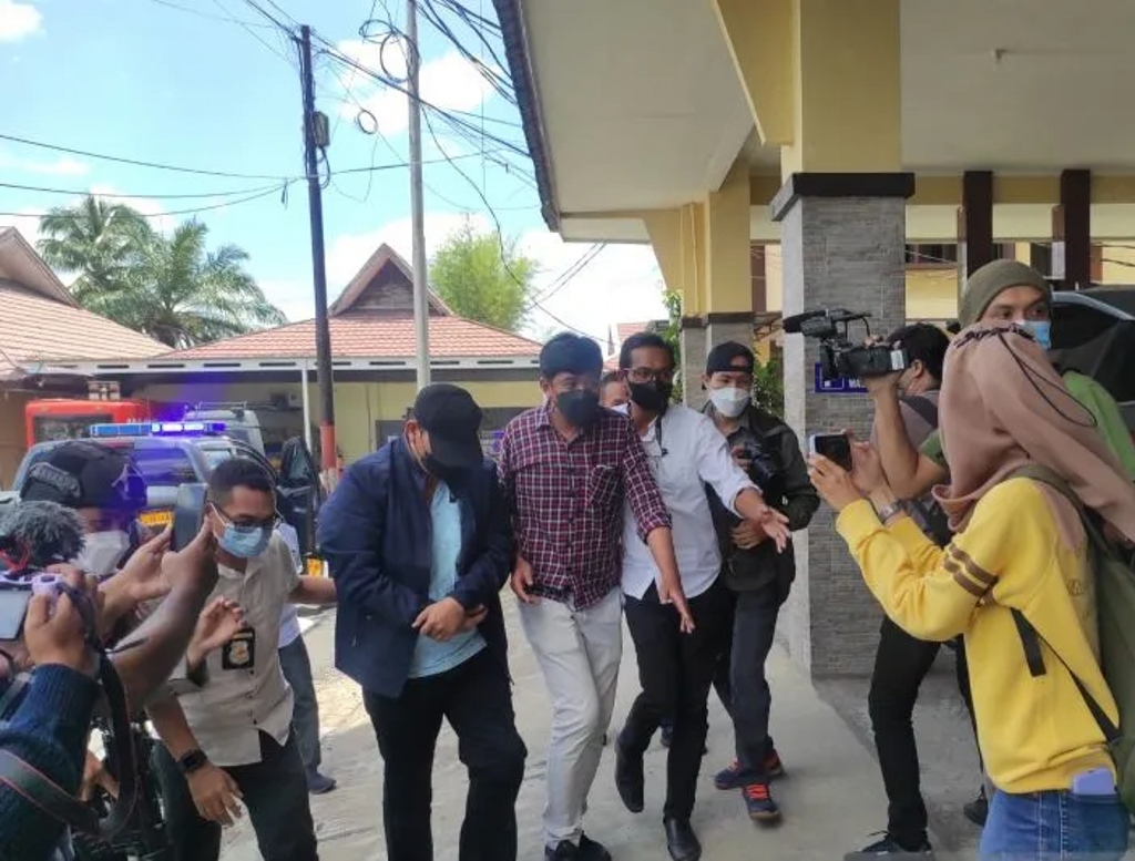 Sempat Masuk DPO, Ketua Kadin Kalbar Ditangkap di Sebuah Cafe di Jakarta