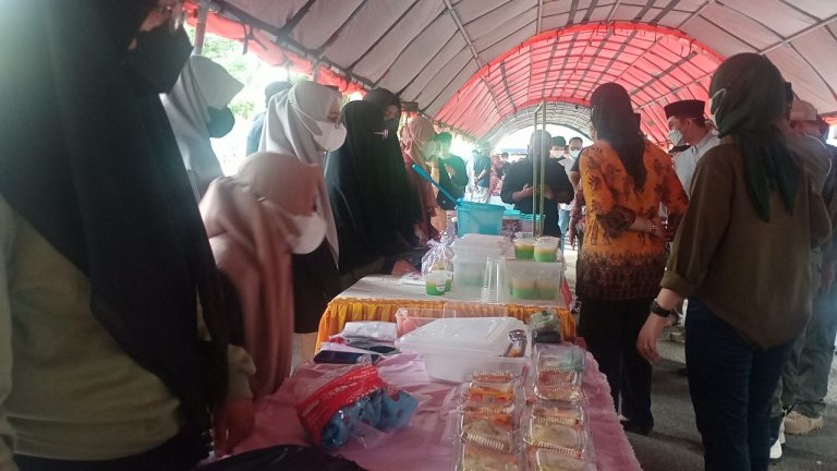 Bulan Ramadan di Mamuju Diwarnai dengan Kampung Kuliner