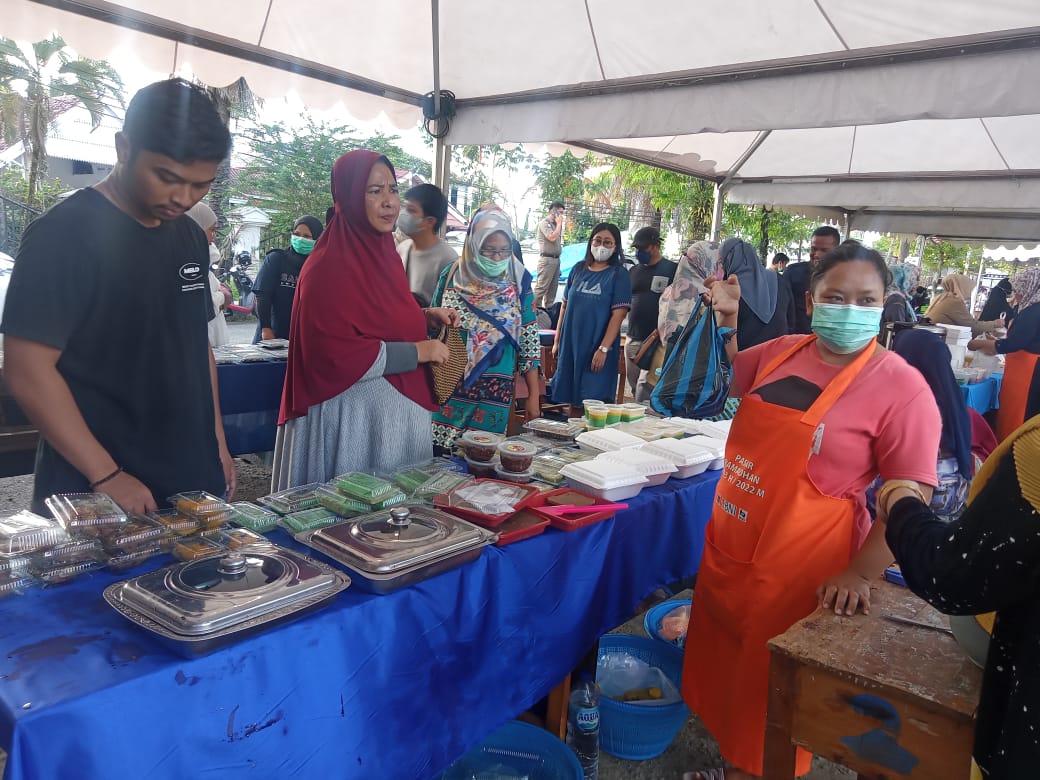 Pemkab Mamuju Akomodir 77 Pelaku UKM di Pasar Ramadan
