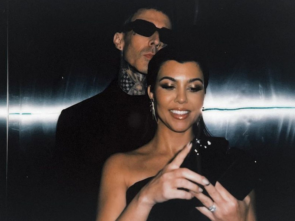 Kourtney Kardashian dan Travis Barker Menikah Usai Hadiri Grammy Awards