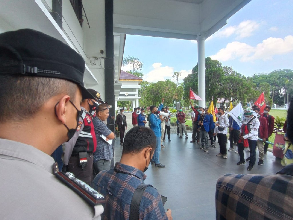 Turun ke DPRD Deli Serdang, Mahasiswa Klaim Ditunggangi Kepentingan Rakyat