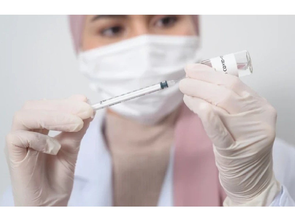 DPR Minta Pemerintah Tak Abaikan Keputusan MA Soal Vaksin Halal