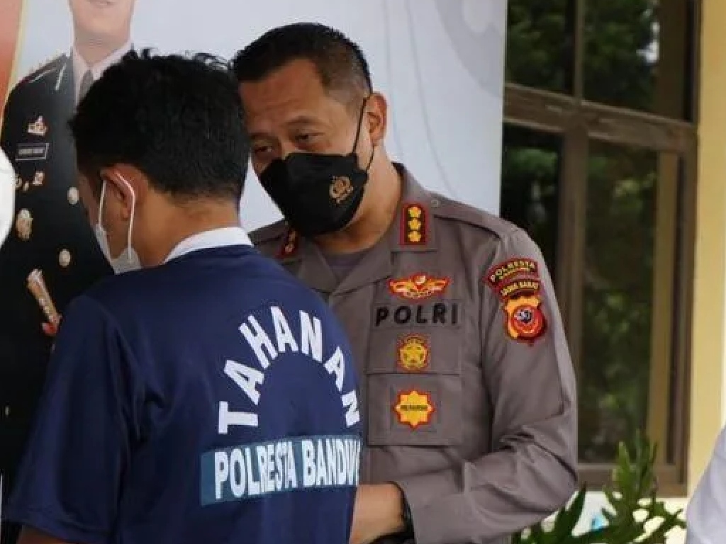 Polresta Bandung Bekuk Guru Ngaji Diduga Gegara Cabuli Belasan Muridnya