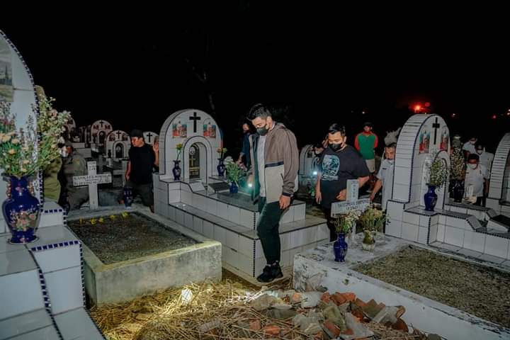 Dihantam Longsor, Puluhan Kuburan di Medan Tuntungan Rusak
