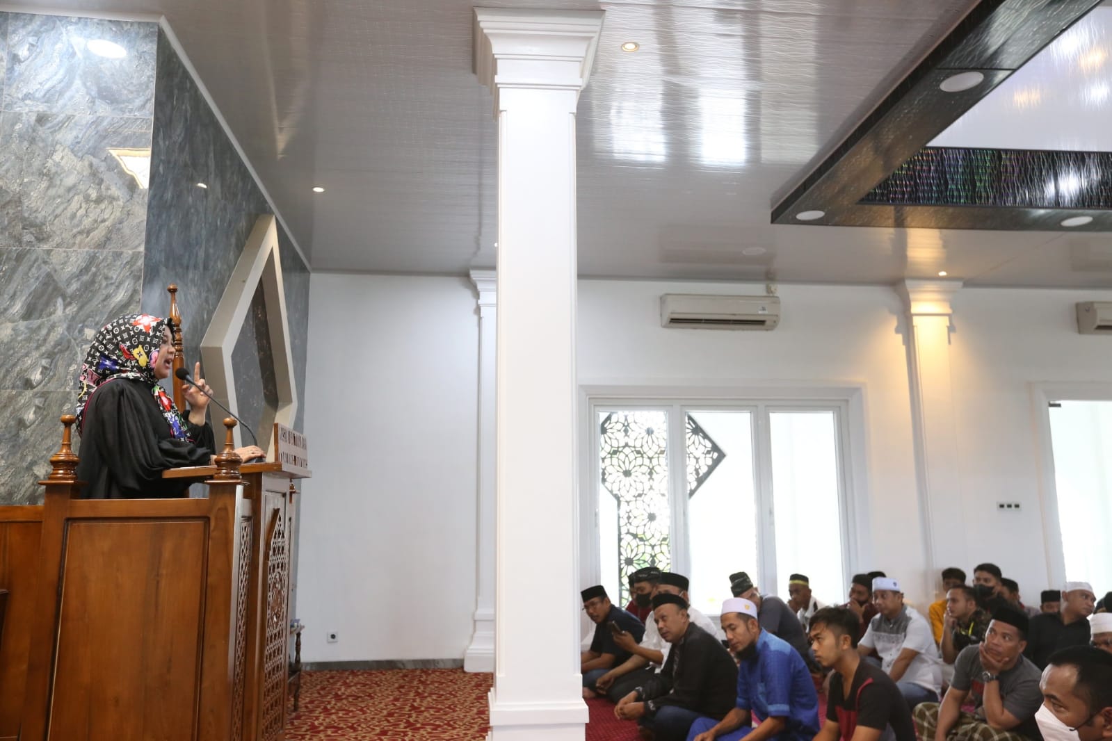 Safari Ramadan Wakil Wali Kota Makassar, Ingatkan Prokes dan Pembayaran Zakat