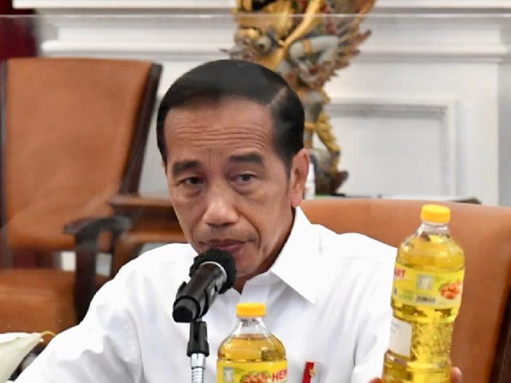 Jokowi Klaim Sudah Temukan Kunci untuk Tekan Harga Minyak Goreng Curah