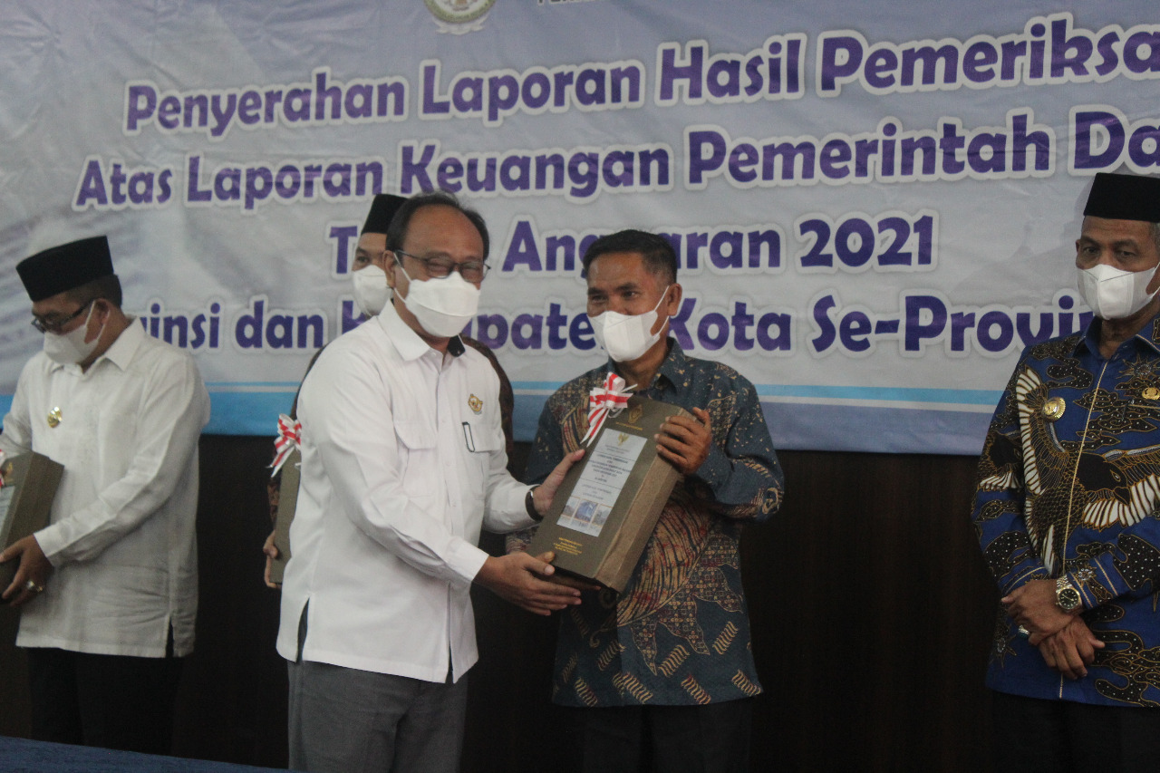 Bupati Abdya Terima WTP ke-7 dari BPK-RI di Banda Aceh