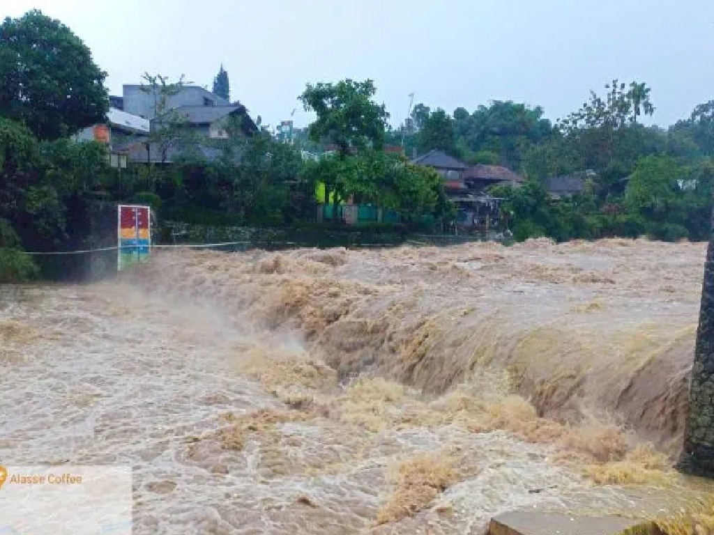Waspada Banjir! Tinggi Permukaan Air Bendungan Katulampa Berstatus Siaga 3