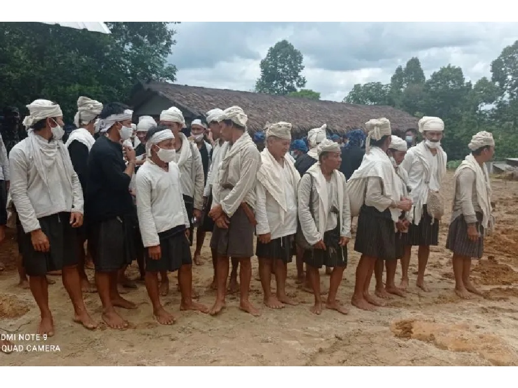 Ratusan Warga Badui Gelar Ritual Seba