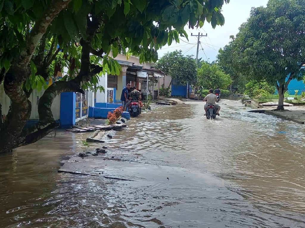 Banjir Rob Rendam 135 Rumah di Batubara Sumut
