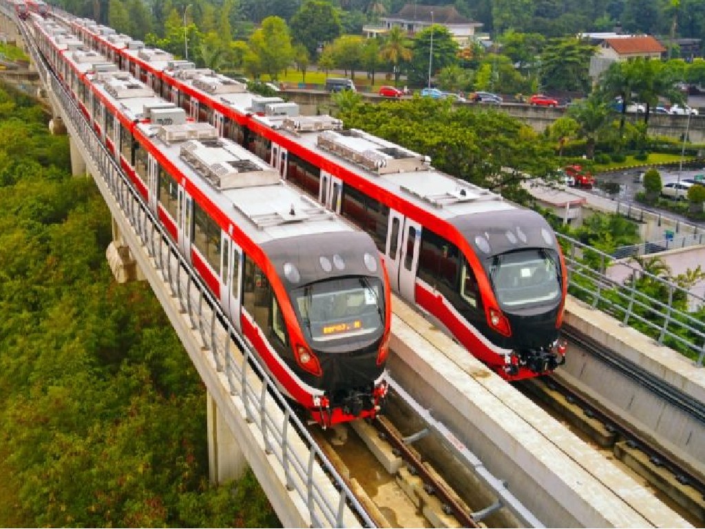 Pembangunan LRT Jabodebek Upaya Pemerintah Selesaikan Masalah Transportasi Perkotaan