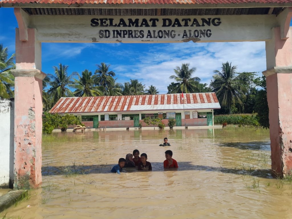 Banjir Rendam 110 Rumah dan Lahan Pertanian di Mamuju Tengah