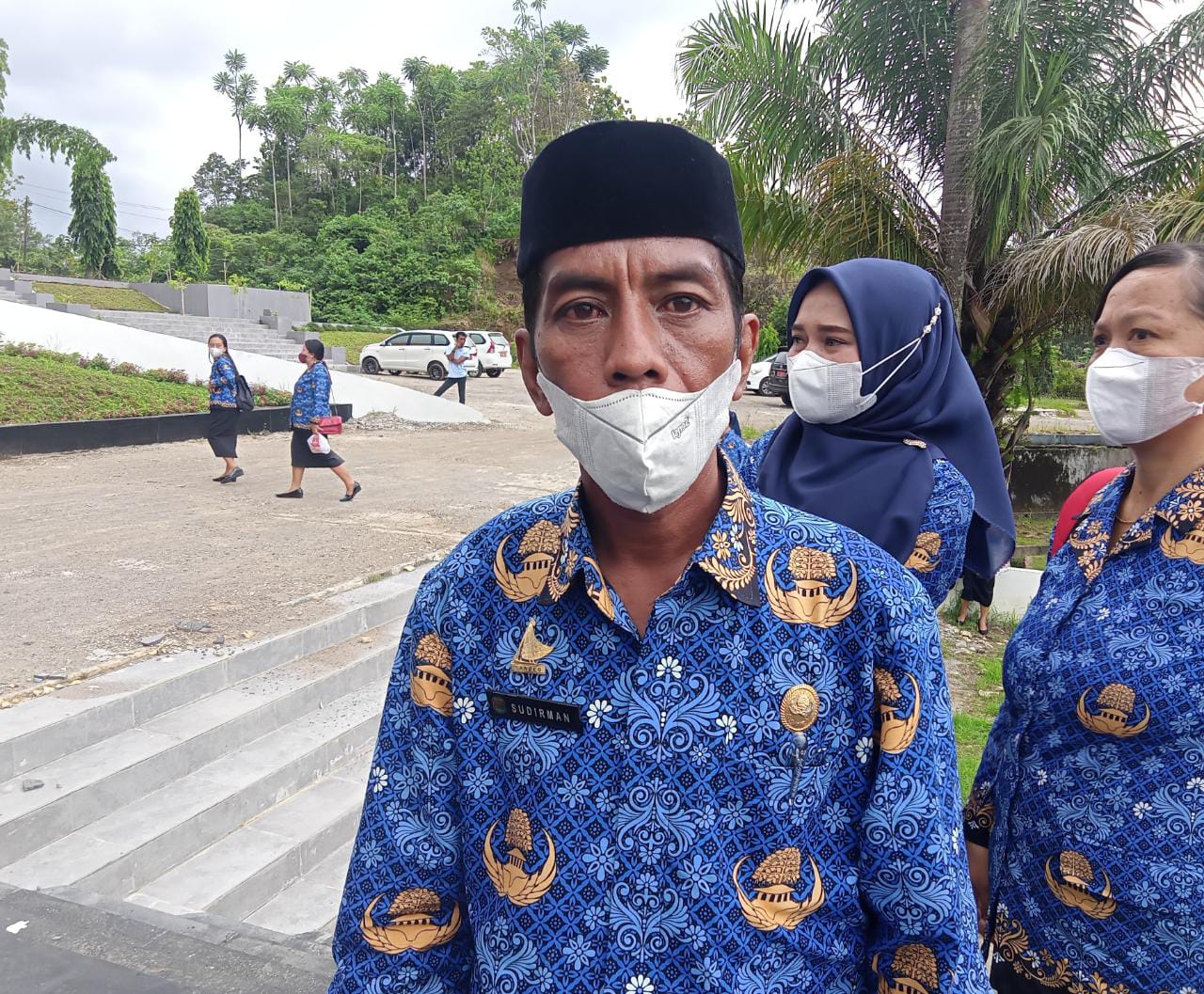 Cerita Sudirman 18 Tahun Mengabdi di Pulau Bala-balakang, Terima SK PPPK
