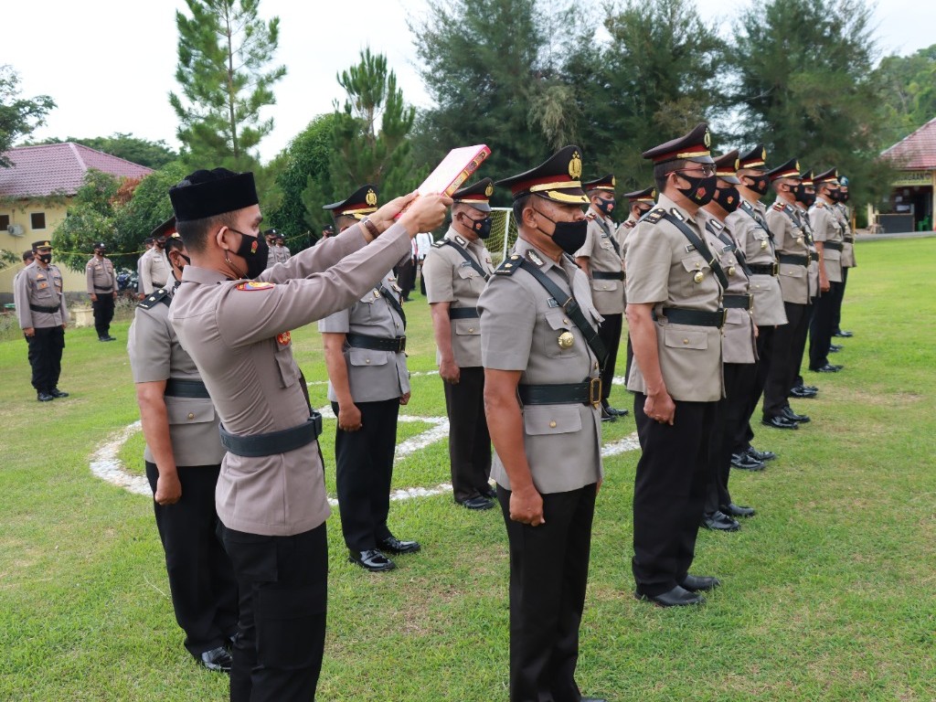 Kapolres Aceh Barat Daya Pimpin Upacara Sertijab Sejumlah Perwira