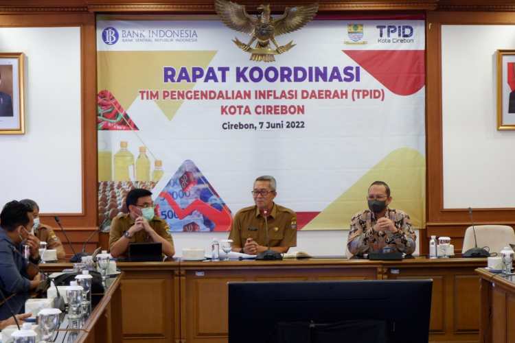 Sekda Kota Cirebon Minta TPID Lakukan Pengawasan Harga Kebutuhan Masyarakat